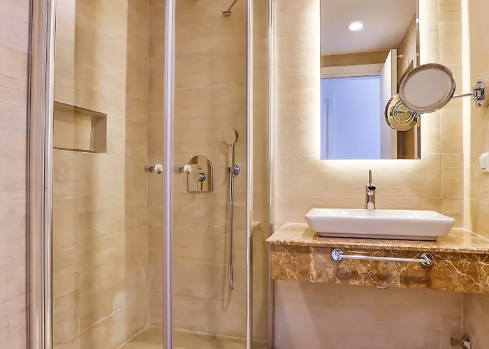 Livia Hotel 3*