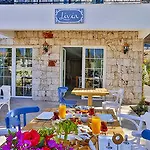 Livia Hotel