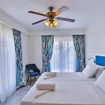 Hotel Livia 3*